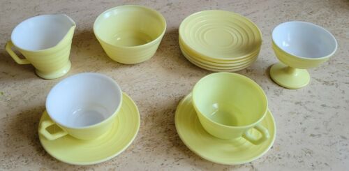 Hazel Atlas Moderntone Pastel Yellow 12 Pcs Creamer Cups Bowl Saucers Sherbet